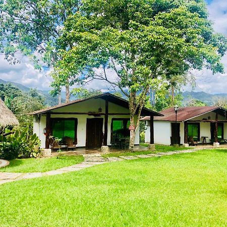 Hosteria Tierra Dorada Yantzaza Luaran gambar