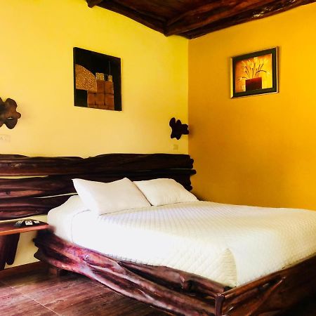Hosteria Tierra Dorada Yantzaza Luaran gambar