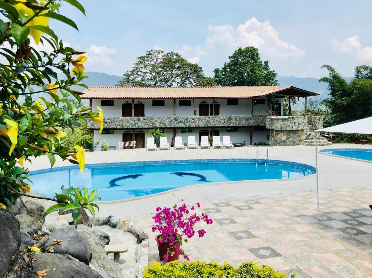 Hosteria Tierra Dorada Yantzaza Luaran gambar