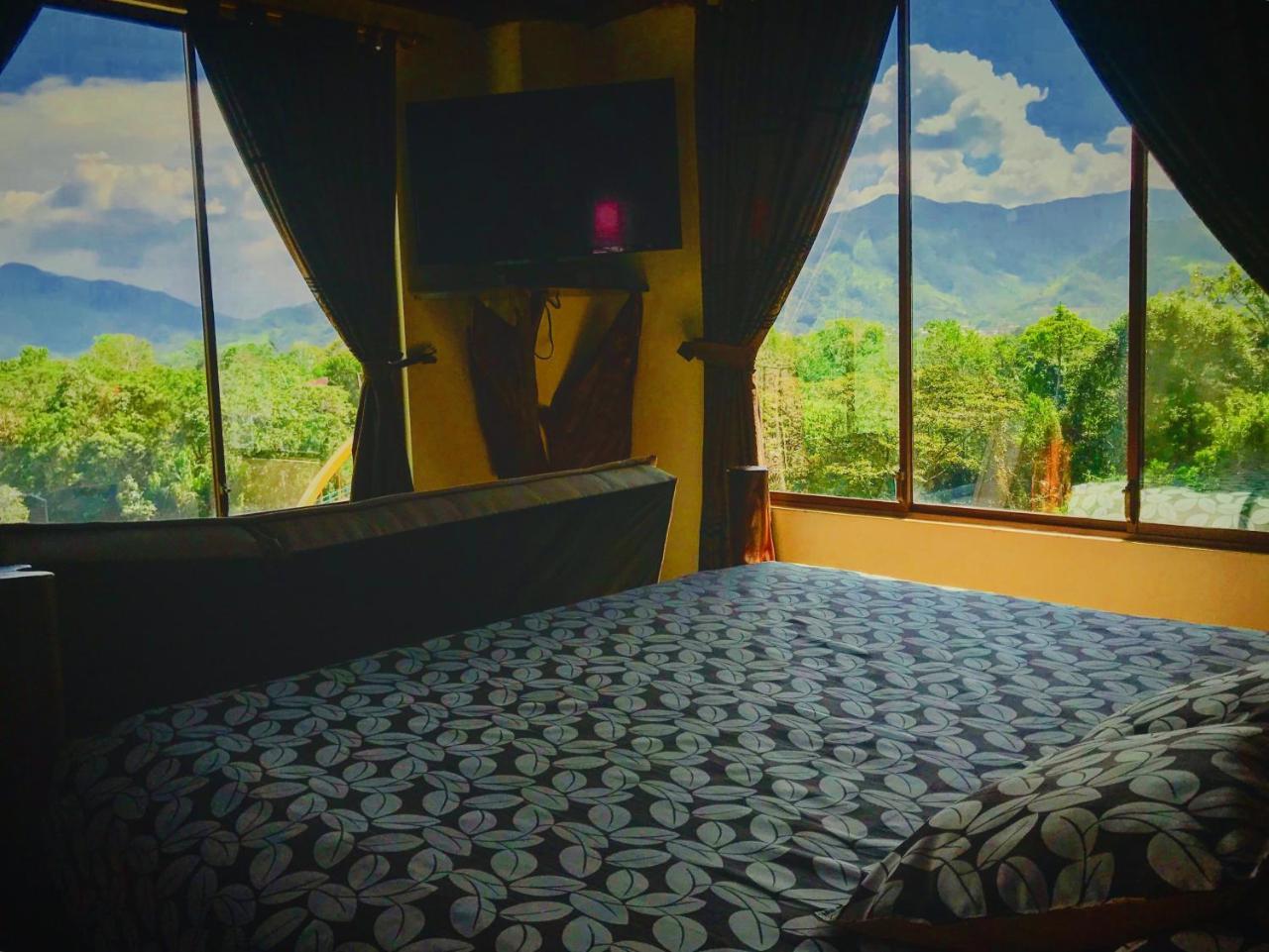 Hosteria Tierra Dorada Yantzaza Luaran gambar